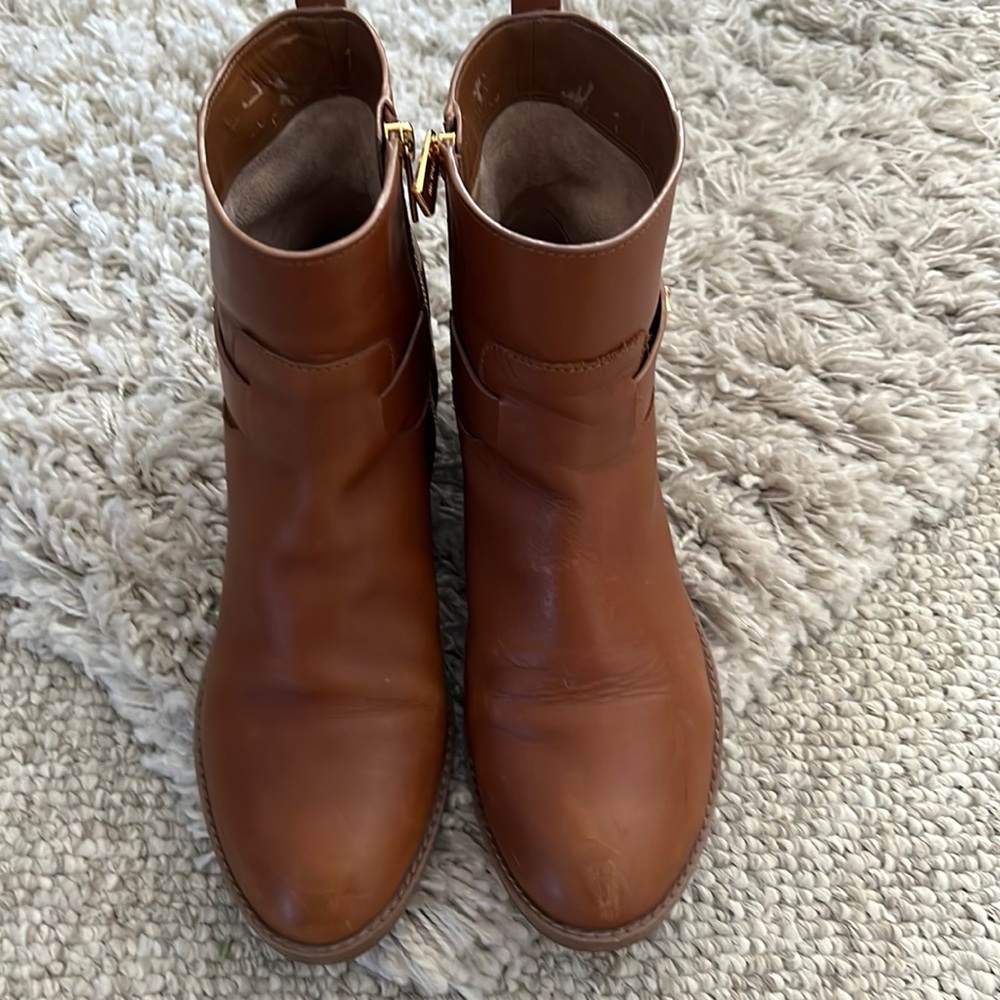 MK  boots
